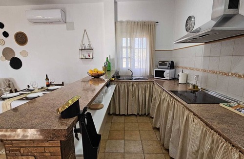 Marchena House | Country House 'Limones' with Private Pool, Wi-Fi and Air Conditioning
