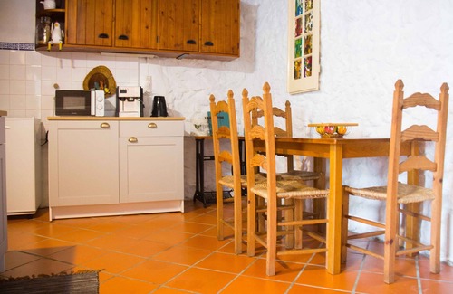 Fenais da Luz Cottage | Country Holiday House
