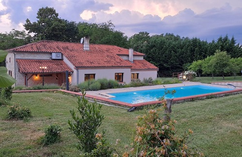 Gontaud Cottage | Country holiday home - Cours