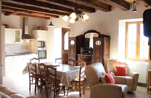 Tamnies Apartment | Country Home with WiFi, Near Sarlat & Lascaux, Farm Views, Family-Friendly