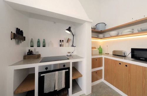 Conceicao e Cabanas de Tavira House | Country House 'Quinta Do Alvisquer' with Shared Pool, Wi-Fi and Air Conditioning