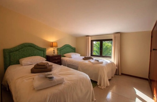 Aljezur House | Country House 'A House with A View' with Sea View, Wi-Fi and Air Conditioning