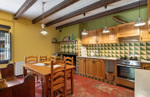 Dosrius Villa | Country House 'Can Marc' with Mountain View, Private Pool and Wi-Fi