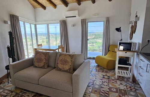 Alcoutim House | Country House 'Casa Da Moagem' with Mountain View, Wi-Fi and Air Conditioning