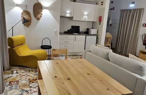 Alcoutim House | Country House 'Casa Da Moagem' with Mountain View, Wi-Fi and Air Conditioning