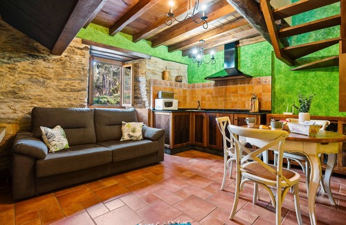Espasante House | Country House 'Eiron' with Shared Terrace, Private Garden and Wi-Fi