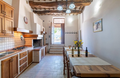 Cagli Apartment | Country House in Marche with Pool & Views