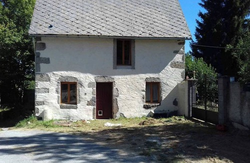 Charensat House | Country house in the heart of the Combrailles region