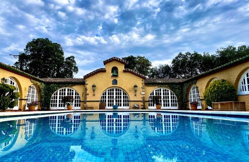 Darnius Apartment | Country House 'Mimosa Jardin' with Mountain View, Wi-Fi and Air Conditioning