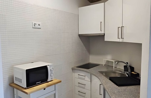 Alcoutim House | Country House 'Moinho' with Mountain View, Wi-Fi, and Air Conditioning