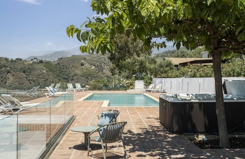 Competa Villa | Country House 'Mojito' with Sea View, Wi-Fi and Air Conditioning