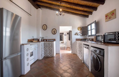 Riogordo Villa | Country House 'Monte Cielo' with Mountain View, Private Pool and Wi-Fi