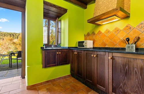 Espasante House | Country House 'Picon' with Shared Terrace, Shared Garden and Wi-Fi