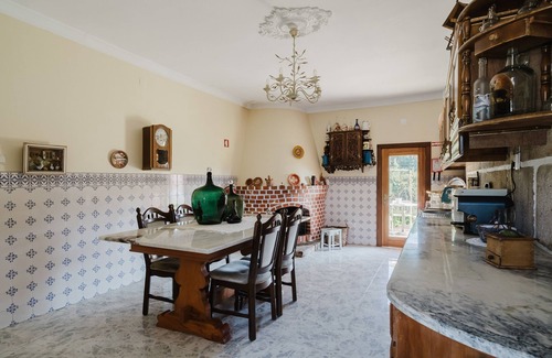 Arcos de Valdevez Villa | Country House 'Quinta Do Passal - Gondoriz' with Mountain View, Wi-Fi and Air Conditioning