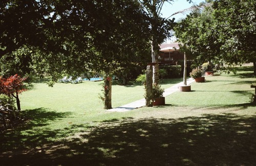 Castelo do Neiva House | Country house by the river, with pool and total privacy