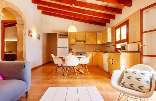 Arta Villa | Country House 'Sa Caseta' with Mountain View, Private Pool and Wi-Fi