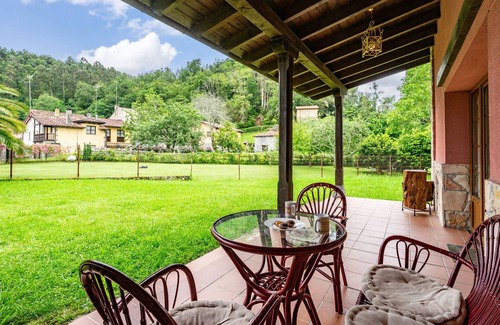 La Riera House | Country House 'Sildavia' with Mountain View, Private Terrace and Wi-Fi