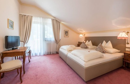 Bad Kleinkirchheim House | Country house suite breakfast - Thermenwelt Hotel Pulverer