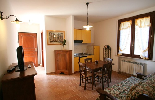 Capodarco Cottage | Country House The house of Carla-Pool and WI FI Free-TWO-ROOM APARTMENT 3 km from the SEA