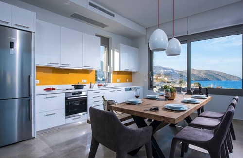 Agios Nikolaos Villa | Country House 'Villa Hermione' with Sea View, Wi-Fi and Air Conditioning