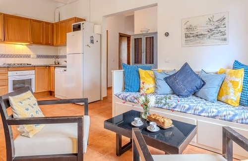 Sant Mateu de Montnegre House | Country House 'Vinyoles 1' with Mountain View, Shared Pool and Wi-Fi