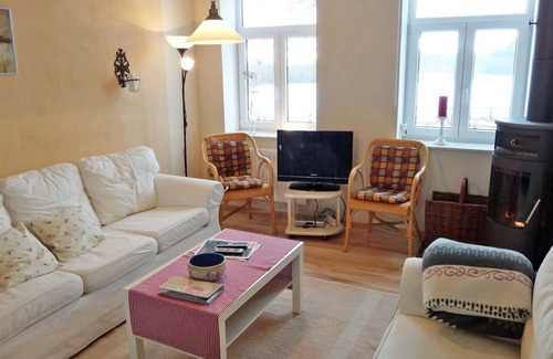 Brarupholz House | Country house with garden and stove for large families with many children