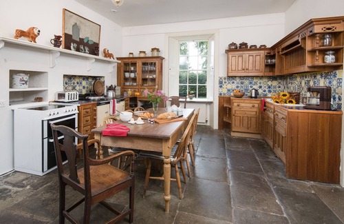 Cardrona House | Country House with large garden, ample parking, sleeping 18 people