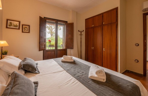 Foixa House | Country house with large garden, pool, barbecue and ping pong. Ideal calm environment!