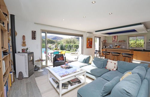 Urrugne Villa | Country house with private pool, air conditioning, and WiFi 10 min from center