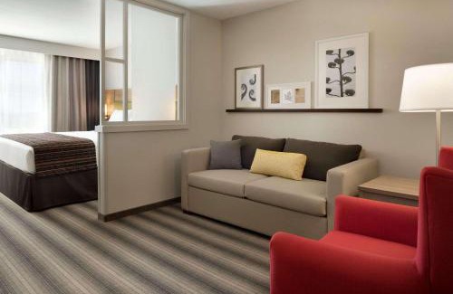Indianola Hotel | Country Inn & Suites by Radisson, Indianola, IA