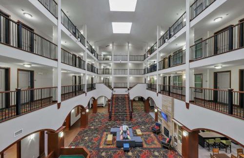 Hoschton Hotel | Country Inn & Suites by Radisson, Braselton, GA