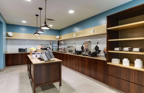 Cumming Hotel | Country Inn & Suites by Radisson, Cumming near Northside Hospital Forsyth