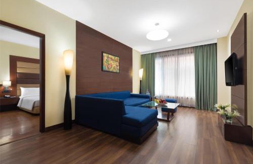 Sector 14 Hotel | Country Inn & Suites by Radisson, Gurugram Sector 12