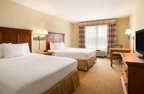 Sprague Hotel | Country Inn & Suites by Radisson, Beckley, WV