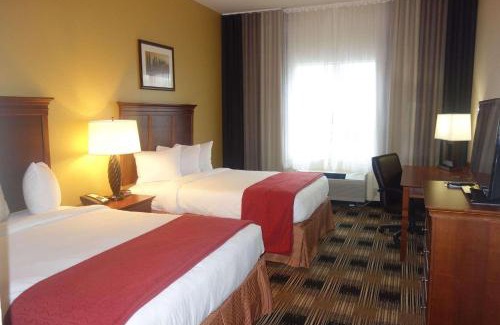 Helen Hotel | Country Inn & Suites by Radisson, Helen, GA