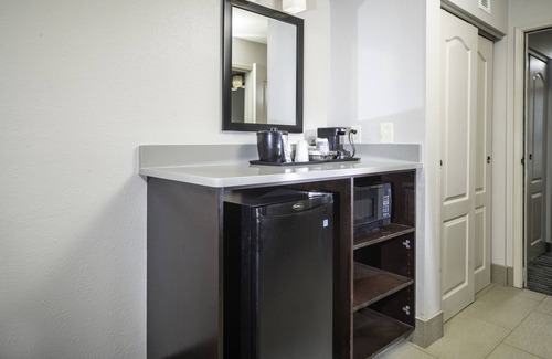 Rocky Mount Hotel | Country Inn & Suites by Radisson, Rocky Mount, NC