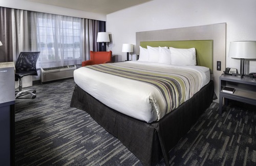 Rocky Mount Hotel | Country Inn & Suites by Radisson, Rocky Mount, NC