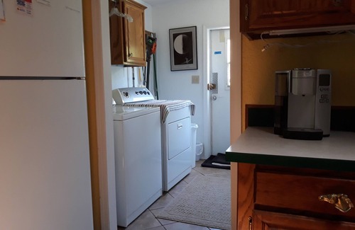 Checotah House | Country lake retreat with Pool and Boat Dock!nCozy + food/attractions nearby!