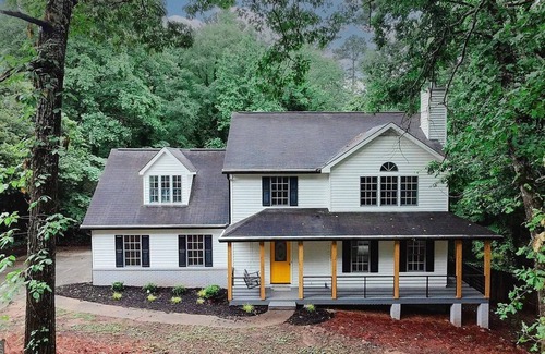 Stockbridge House | Country Living in Stockbridge!