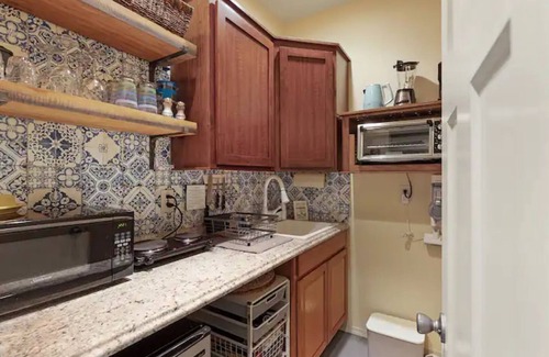 Williams House | Country Retreat w/ Theatre Room and Sauna in the Applegate Valley