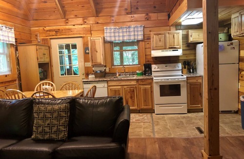 Hico Cabin | Country Road Cabins