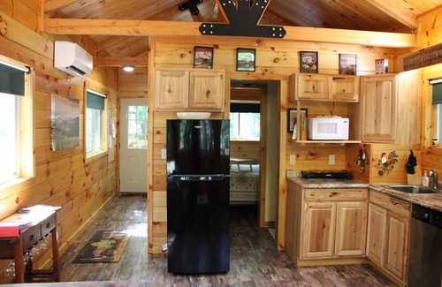 Hico Cabin | Country Road Cabins