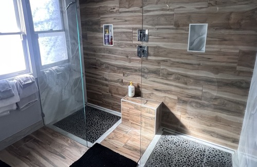 Reno Apartment | Country setting with Modern Finishes