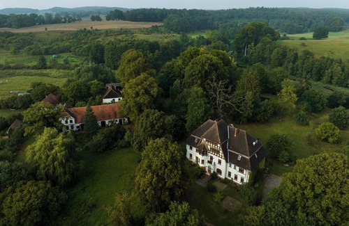 Kuhlen-Wendorf House | Country villa with 3 vacation apartments and sauna for families and friends