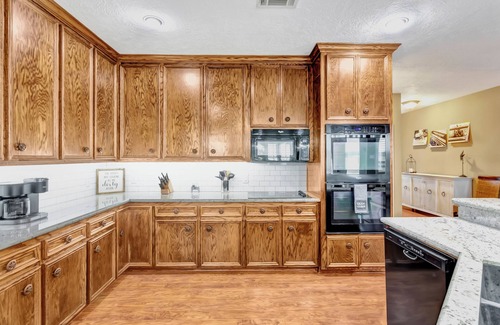 Brookshire Other | Countryside Texas Sanctuary Enjoy Sunrises & Sunsets, Grill, Firepit & Longhorns