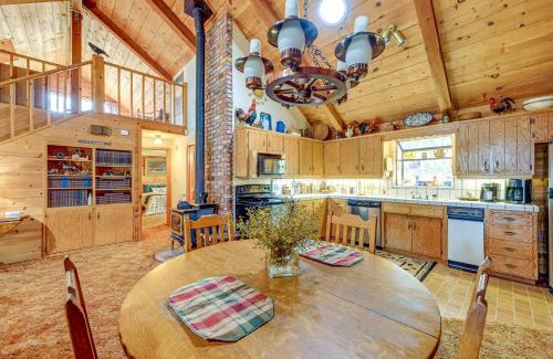 Badger House | Countryside Views Family-Friendly Badger Cabin