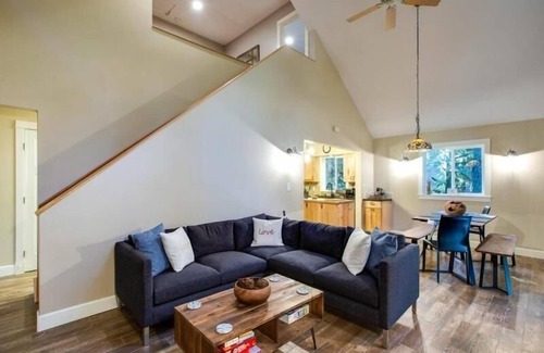 Glacier House | County Home with a Hot Tub and Modern Kitchen