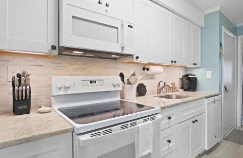 Ocean City Apartment | Couple's Escape - 2 Blocks to Boardwalk, End Unit Condo at the Inlet