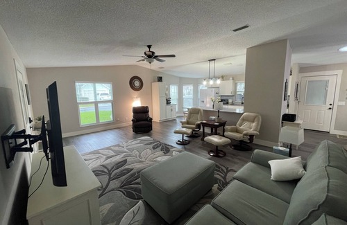 Del Mar House | Couples and Families! Renovated ranch in Del Mar. Golf Cart Included!
