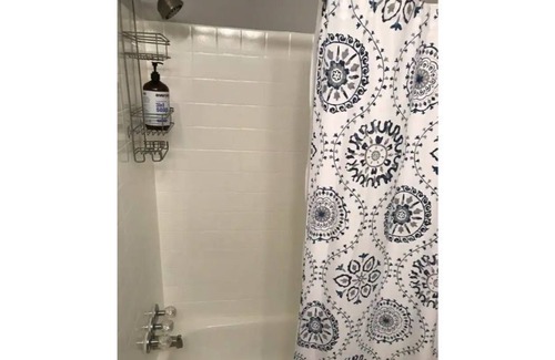 Moylan Apartment | Couples getaway w/ KING bed 5 min to Main St Media